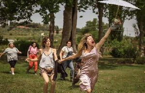 閨蜜失心瘋電影劇照3