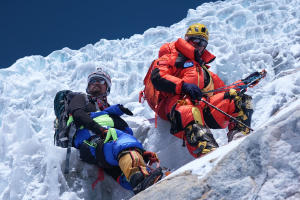 看不見的頂峰電影劇照24