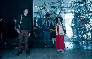 闇黑之心電影劇照3