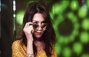 女皇撞到正電影劇照9