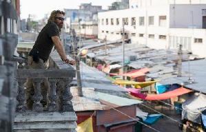 邊個出差咁黑仔？電影劇照8