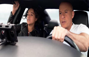 F9狂野時速電影劇照4