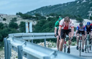 鐵漢傳奇電影劇照3