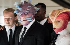 黑超特警組：反轉世界電影劇照10