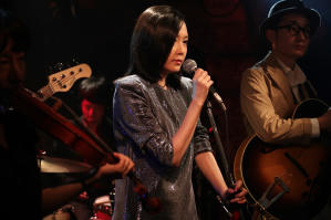 熟女愛漫遊電影劇照7