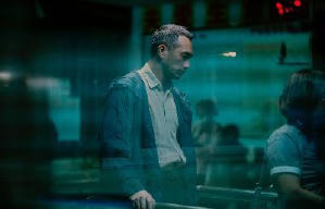 地球最後的夜晚電影劇照5