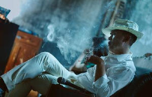 地球最後的夜晚電影劇照7