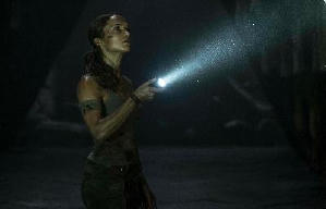 盜墓者羅拉電影劇照4