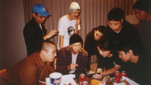 RM: RIGHT PEOPLE, WRONG PLACE電影劇照2