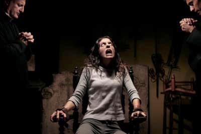 奉魔之名電影劇照2