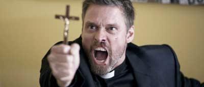 奉魔之名電影劇照3