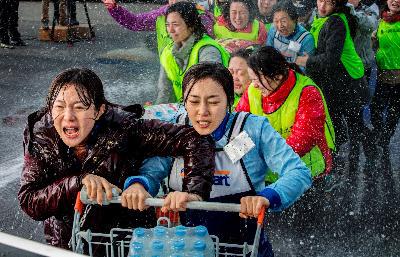 逆權師奶電影劇照1