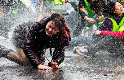 逆權師奶電影劇照11