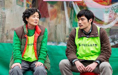 逆權師奶電影劇照9