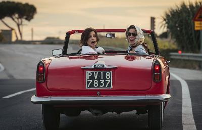 閨蜜失心瘋電影劇照10