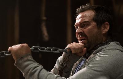 恐懼鬥室之狂魔再現電影劇照8