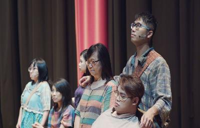 燈亮時電影劇照5